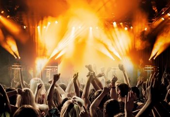 Buy tickets for 🇺🇸2025 TOUR 🍻UN DESESTRES ENTRE PAISANOS 🇺🇸2025 TOUR 🍻UN DESESTRES ENTRE PAISANOS